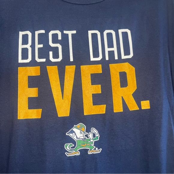 Celebrate Father’s Day in style with this navy blue “Best Dad Ever.” T-shirt LG - Picture 2 of 4